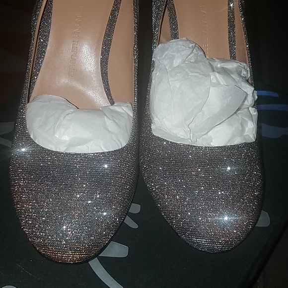 NWT/NIB Banana Republic Heels - Picture 3 of 7